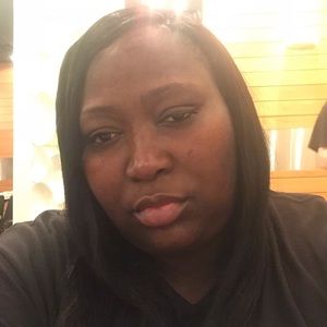 Meet your Posher, Pamela